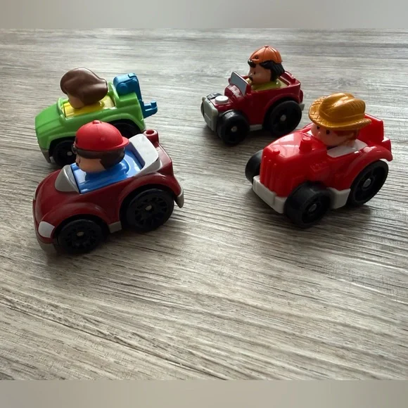 Fisher-Price Little People Racing Cars Set - Picture 2 of 7